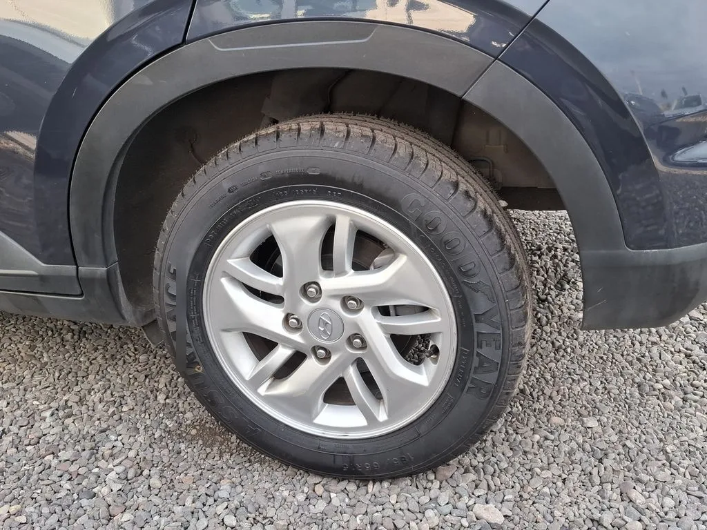 Hyundai Venue 1.6 Qx Value 4x2 Mt 5p año 2022