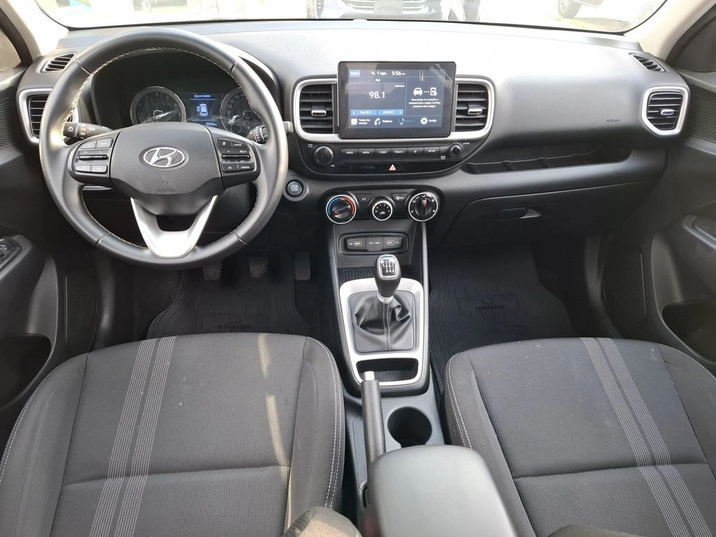 Hyundai Venue 1.6 Qx Value 4x2 Mt 5p año 2022