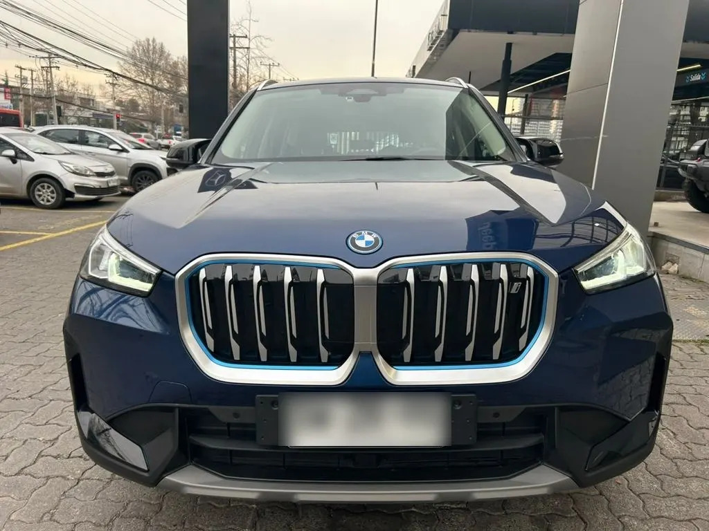 BMW Ix1 0.0 Xdrive40 Suite At 4x4 Electrico año 2023