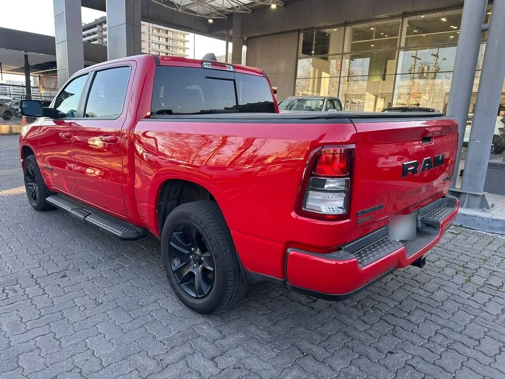 Ram 1500 Big Horn Crew Cab 4x4 3.6 Aut año 2022
