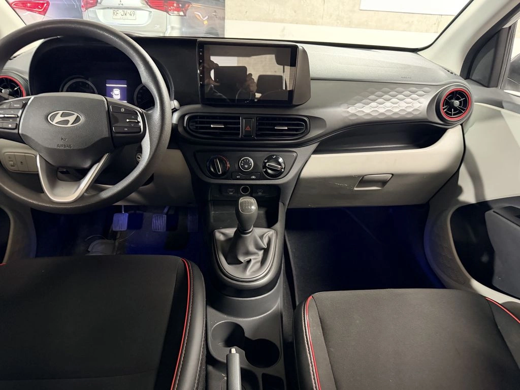 Hyundai Grand I10 1.2 Plus 4x2 Hb Mt 5p año 2024
