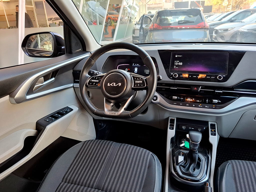Kia Carens 1.4 Ex 7dct Turbo-Gdi Full 7p año 2024