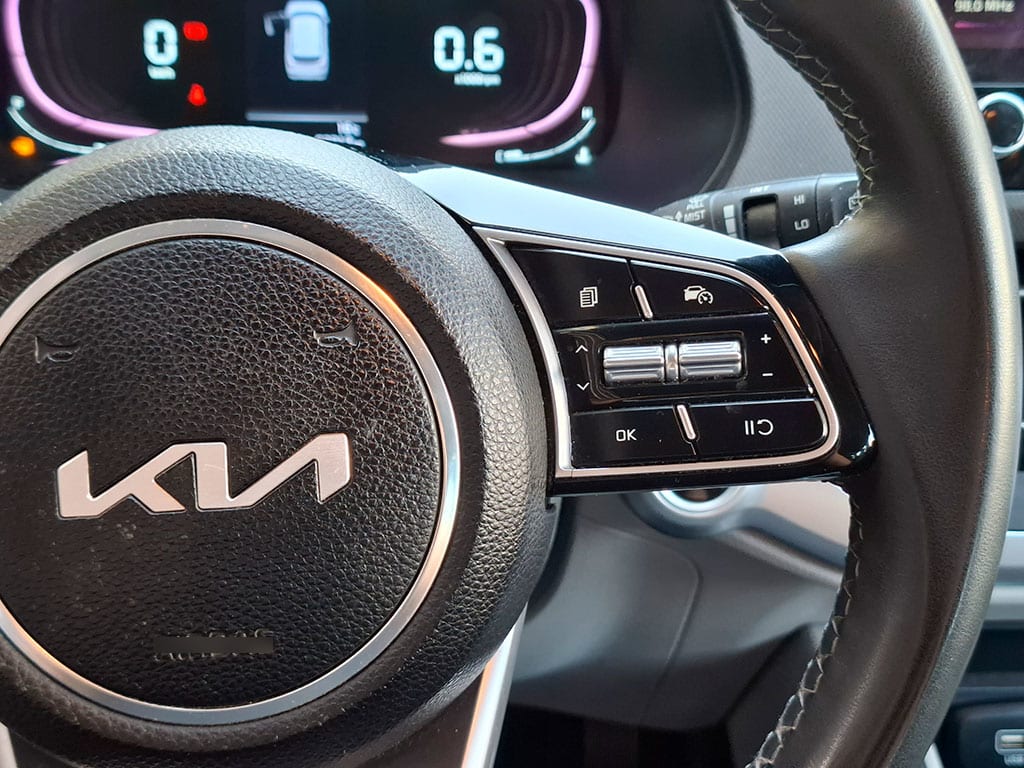Kia Carens 1.4 Ex 7dct Turbo-Gdi Full 7p año 2024