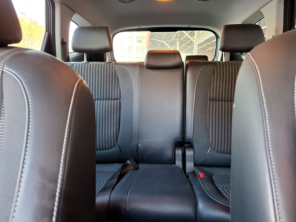 Kia Carens 1.4 Ex 7dct Turbo-Gdi Full 7p año 2024