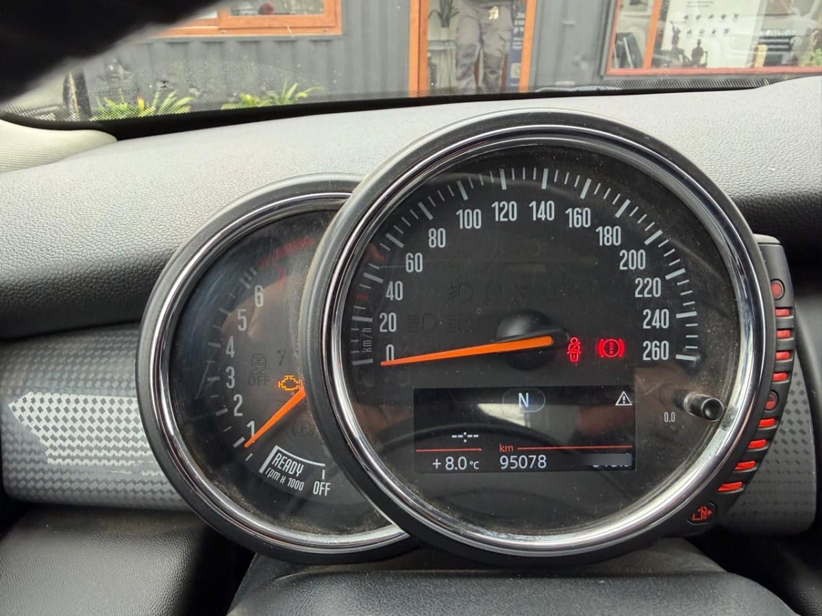 Mini Cooper F55 Cooper 1.5 6mt año 2015