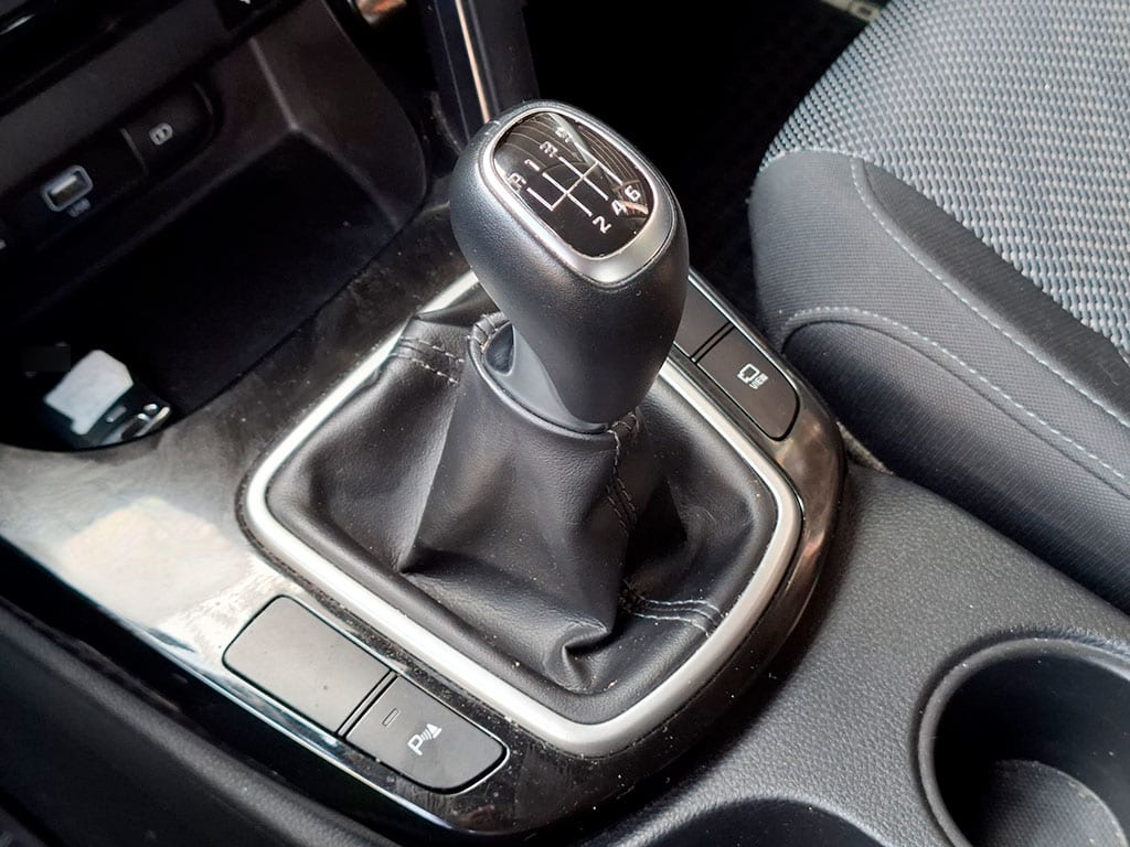 Kia Seltos Mpi 6mt 1.6 año 2022