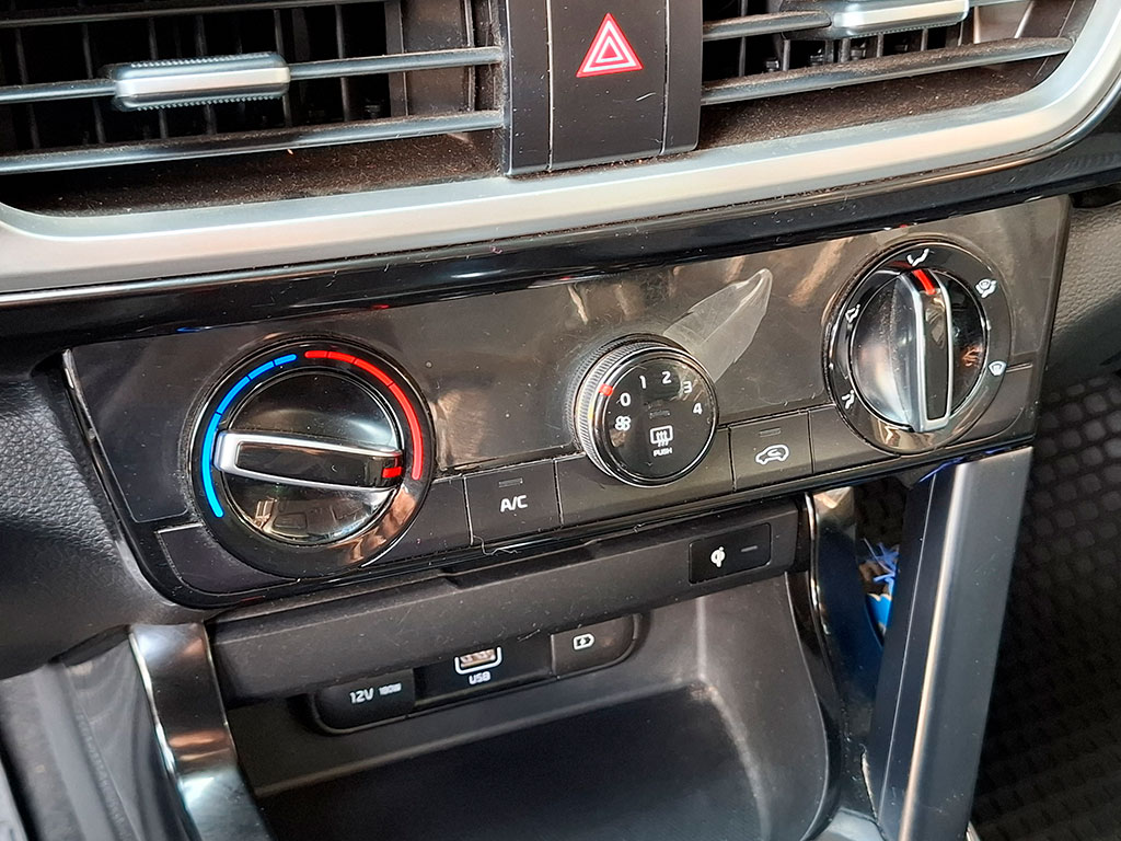 Kia Seltos Mpi 6mt 1.6 año 2022