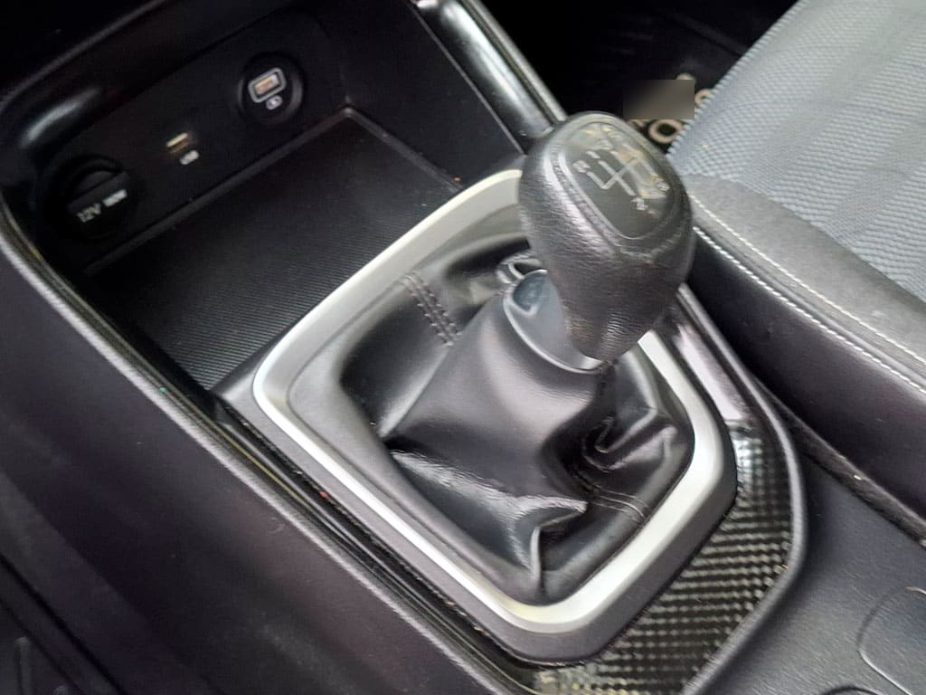 Kia Sonet Ex 1.5l 6mt Full año 2022