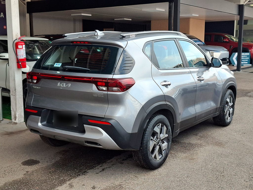 Kia Sonet Ex 1.5l 6mt Ri Full año 2024