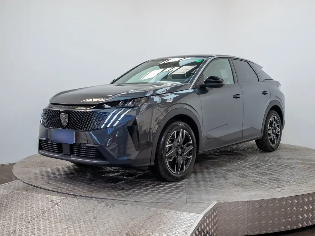 Peugeot 3008 3008 1.2 Allure Pack Puretech 130 At año 2026