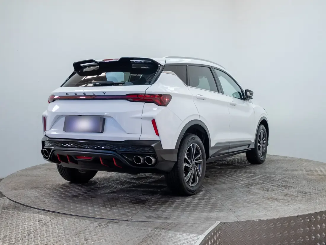 Geely Coolray 1.5 Comfort 7dct At año 2024