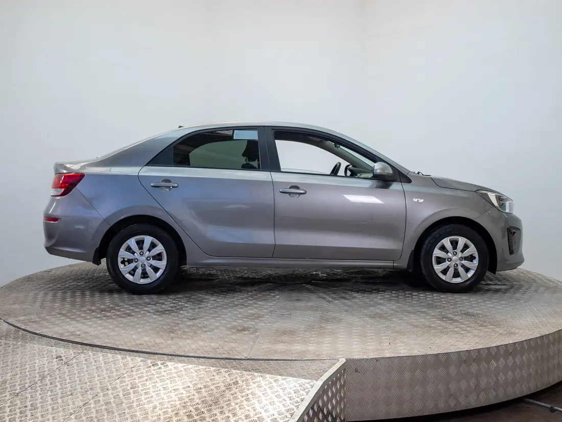 Kia Soluto 1.4 Lx Ac Mt año 2023