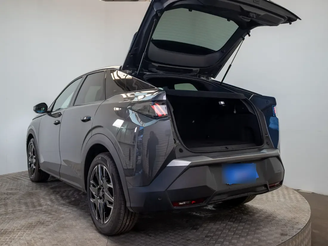 Peugeot 3008 3008 1.2 Allure Pack Puretech 130 At año 2026