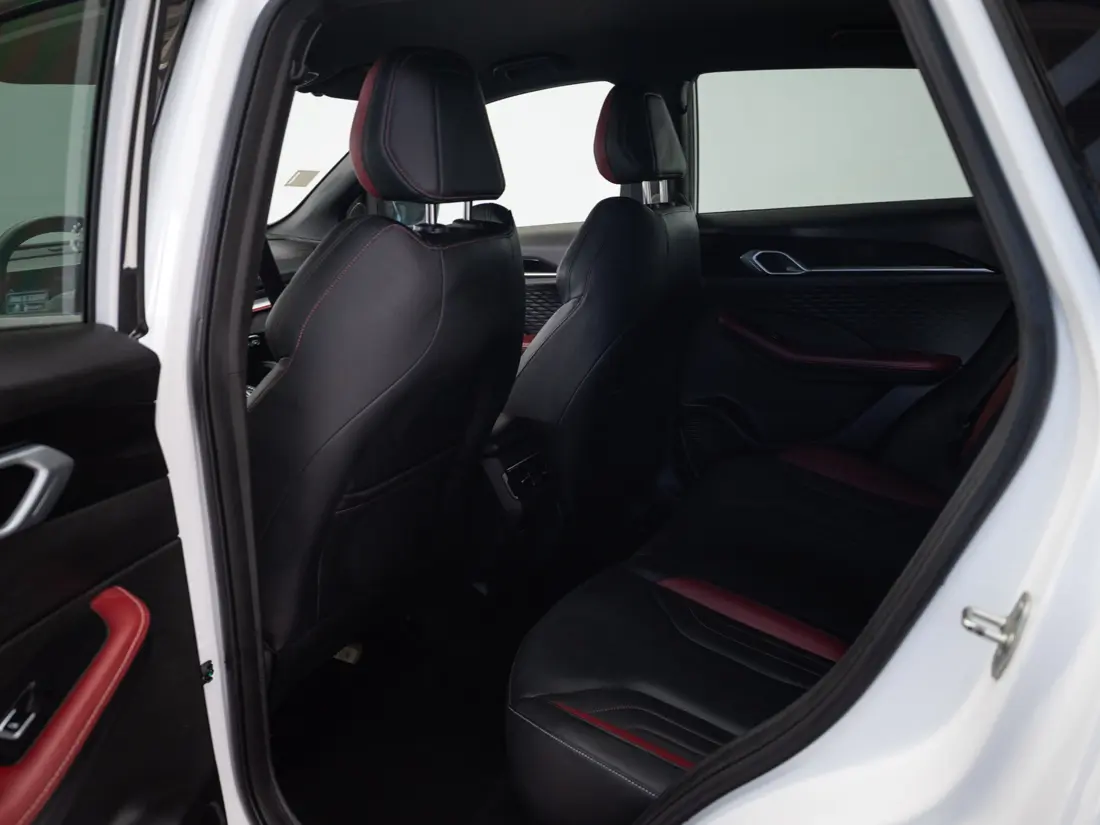 Geely Coolray 1.5 Comfort 7dct At año 2024