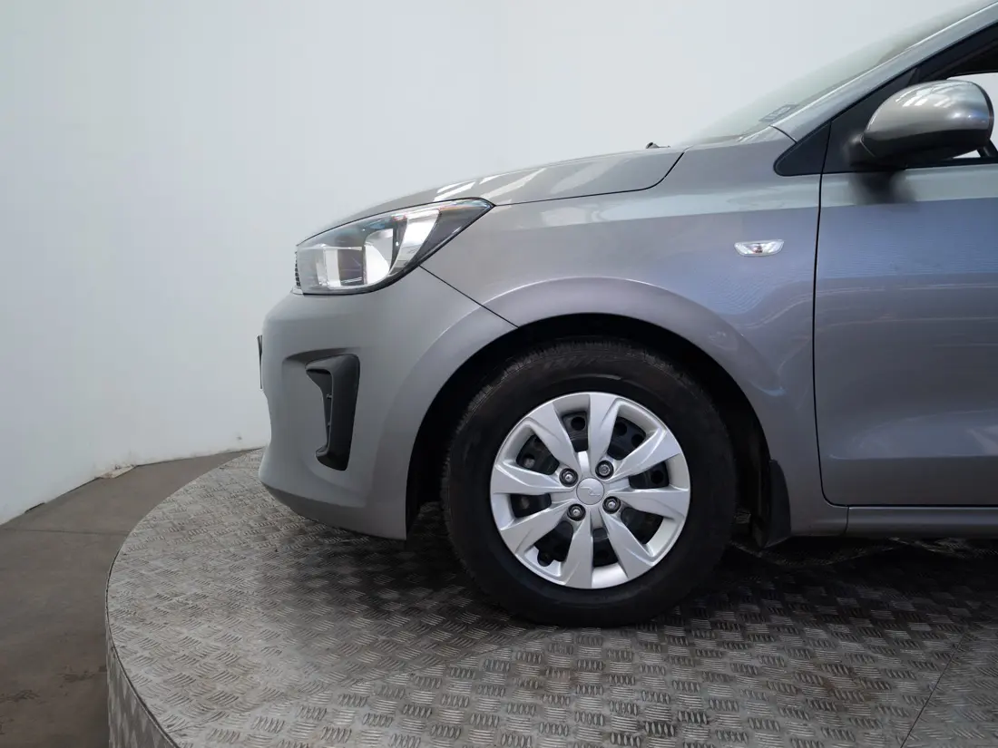 Kia Soluto 1.4 Lx Ac Mt año 2023