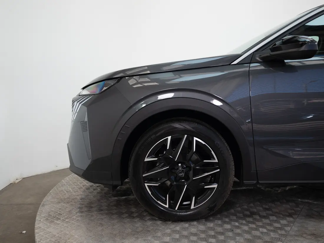 Peugeot 3008 3008 1.2 Allure Pack Puretech 130 At año 2026