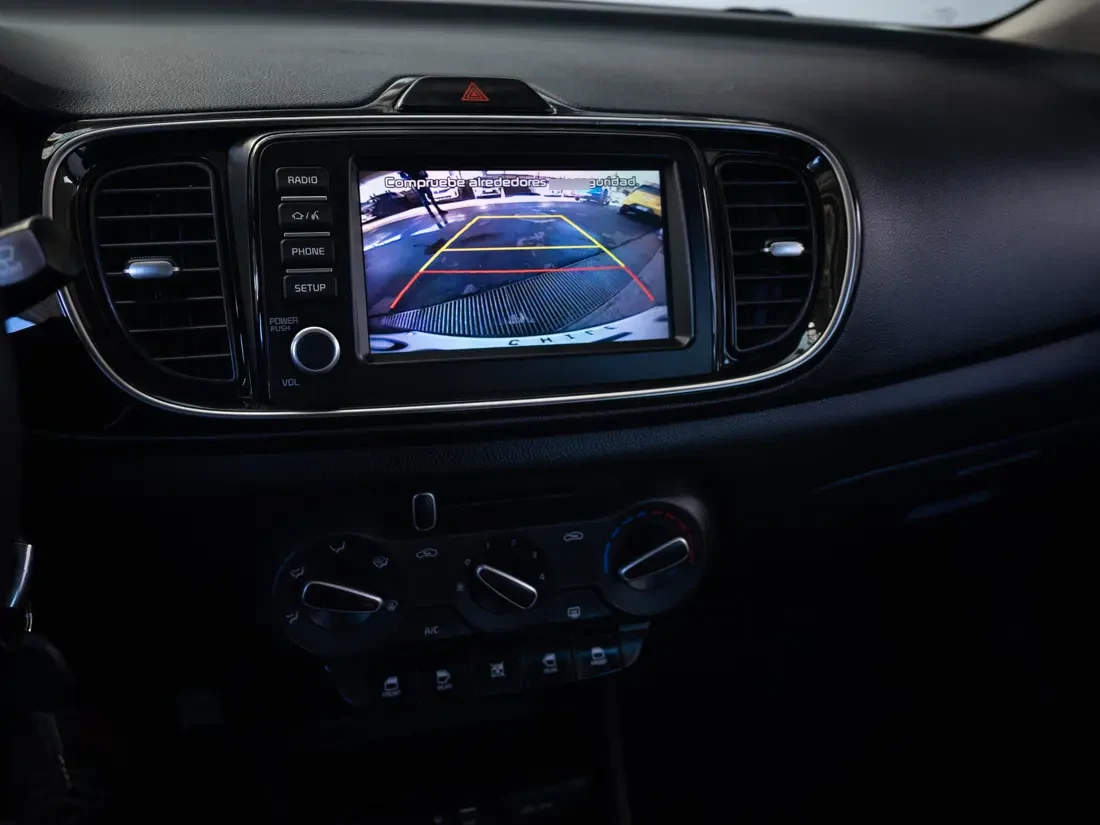 Kia Soluto 1.4 Lx Ac Mt año 2023