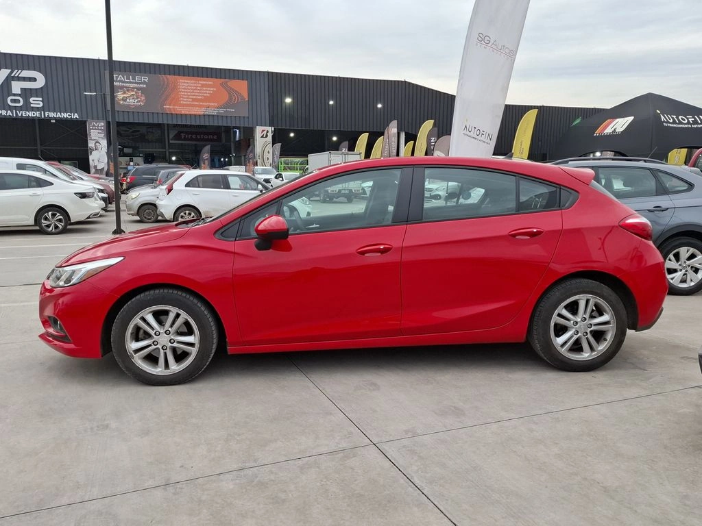 Chevrolet Cruze 1.4 Lt 4x2 Hb At 5p año 2018