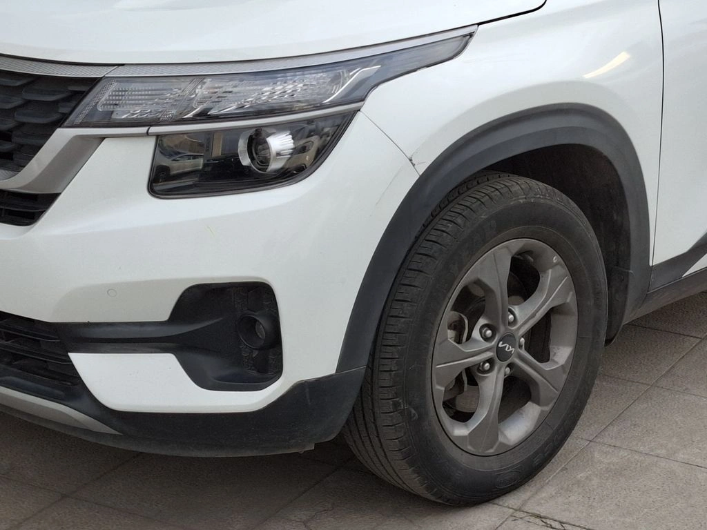 Kia Seltos 1.6 Ex 4x2 6mt 5p año 2023