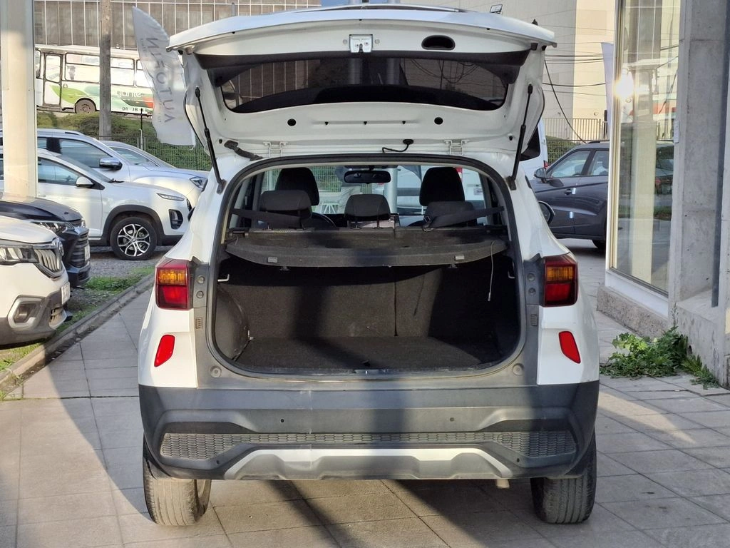 Kia Seltos 1.6 Ex 4x2 6mt 5p año 2023