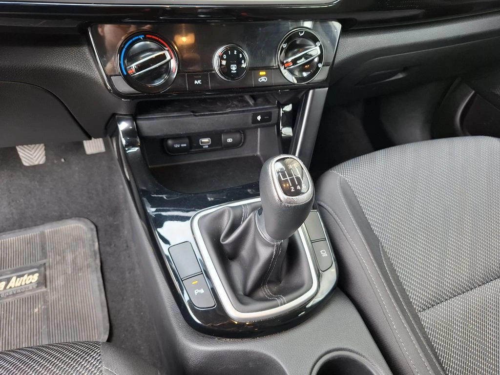 Kia Seltos 1.6 Ex 4x2 6mt 5p año 2023