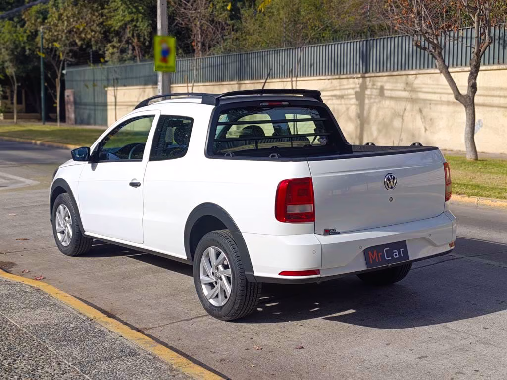 Volkswagen Saveiro 1.6 año 2022