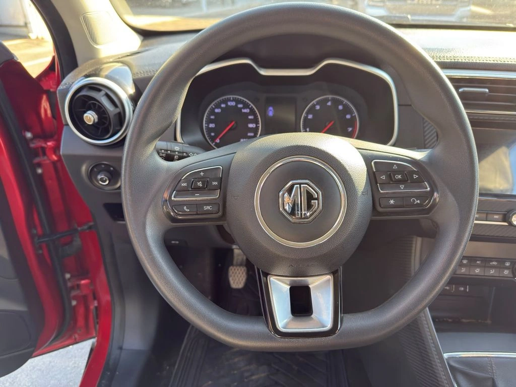MG Zs 1.5 Std Mt año 2024