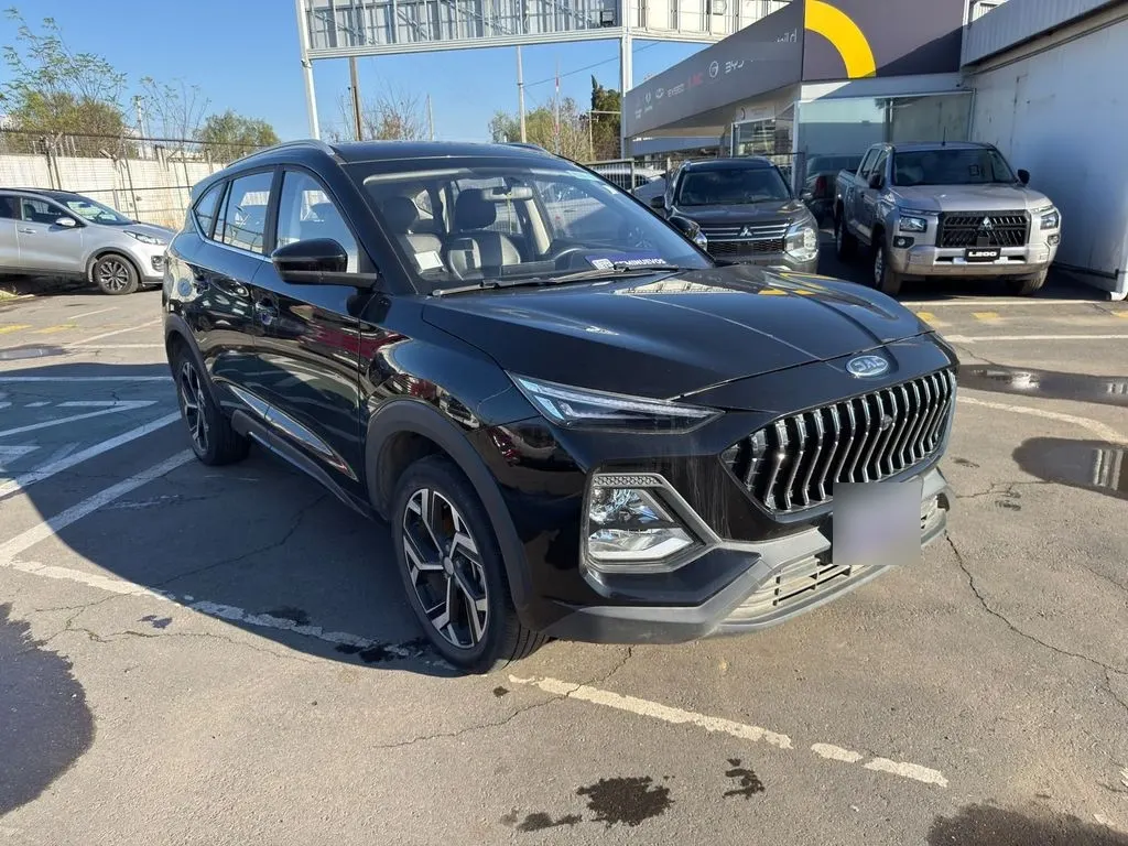 JAC Js8 1.5 Luxury Se 4x2 6mt 5p año 2023