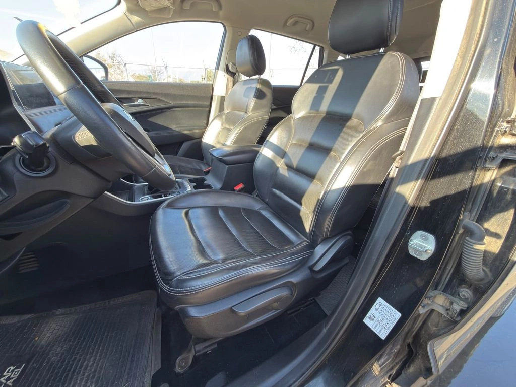 JAC Js8 1.5 Luxury Se 4x2 6mt 5p año 2023