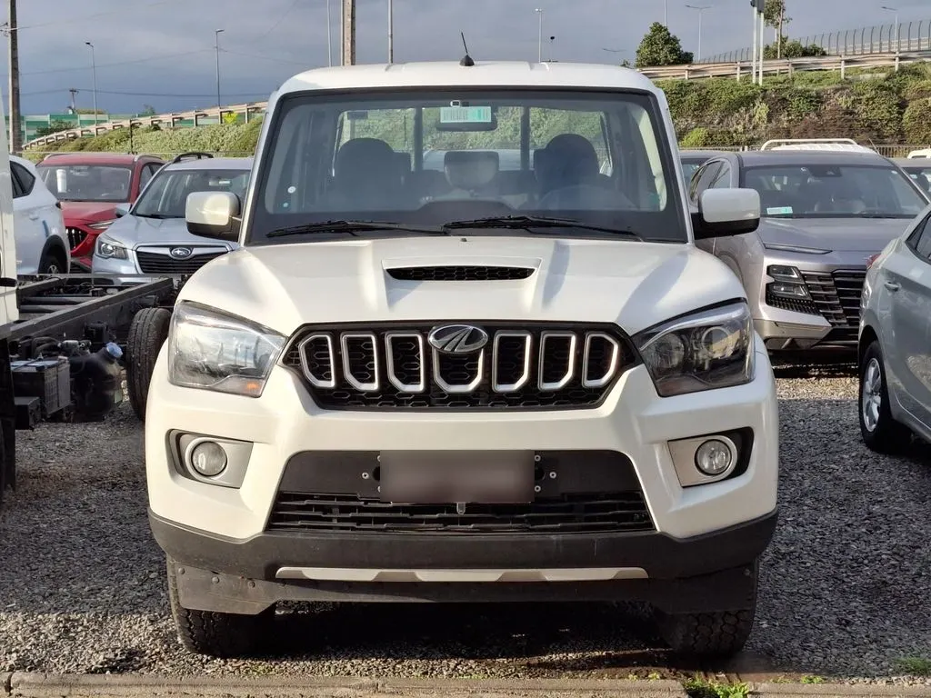 Mahindra Pik Up Refresch Pick Up Mt Full 4x4 año 2025