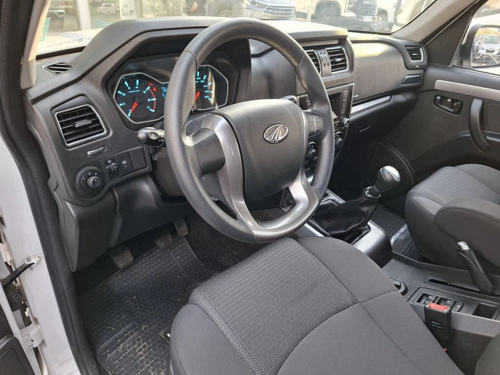 Mahindra Pik Up Refresch Pick Up Mt Full 4x4 año 2025