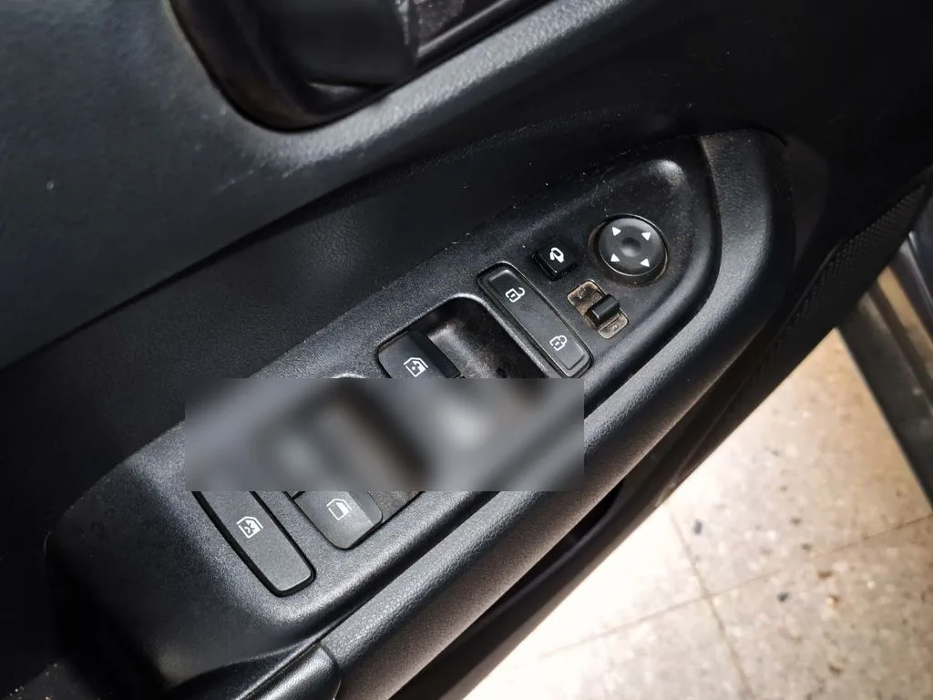 Hyundai Venue 1.6 Qx Premium 4x2 At 5p año 2023