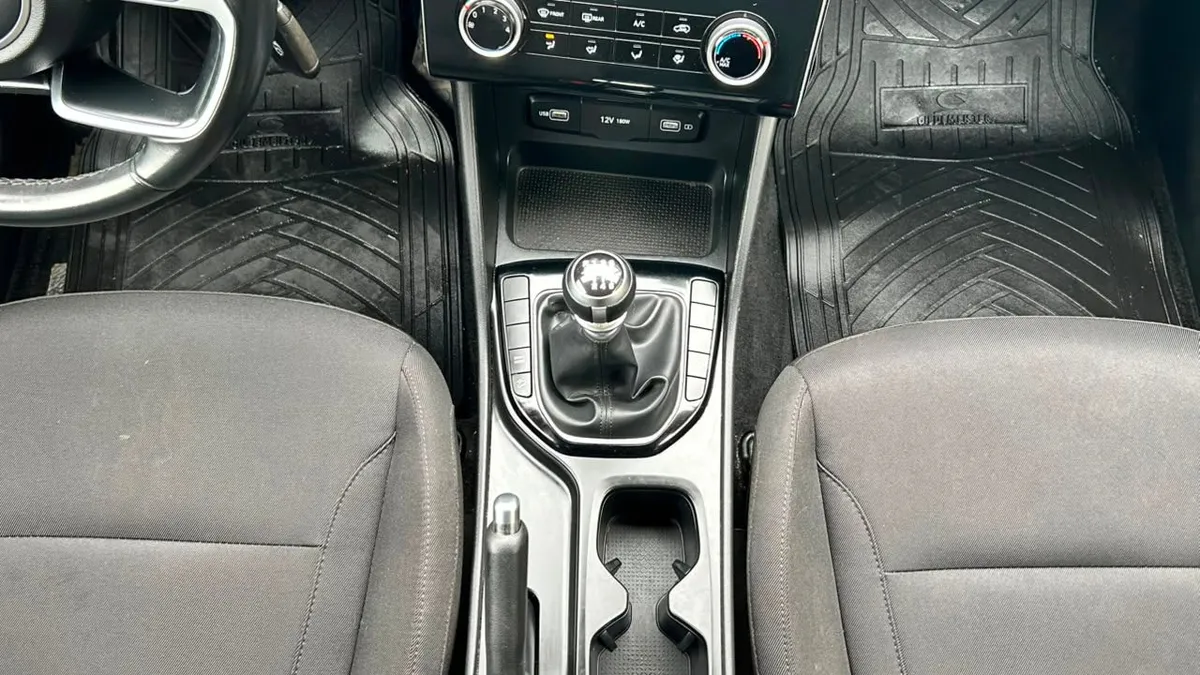 Hyundai Tucson Nx4 Plus 4x2 2.0 Mt 5p año 2022