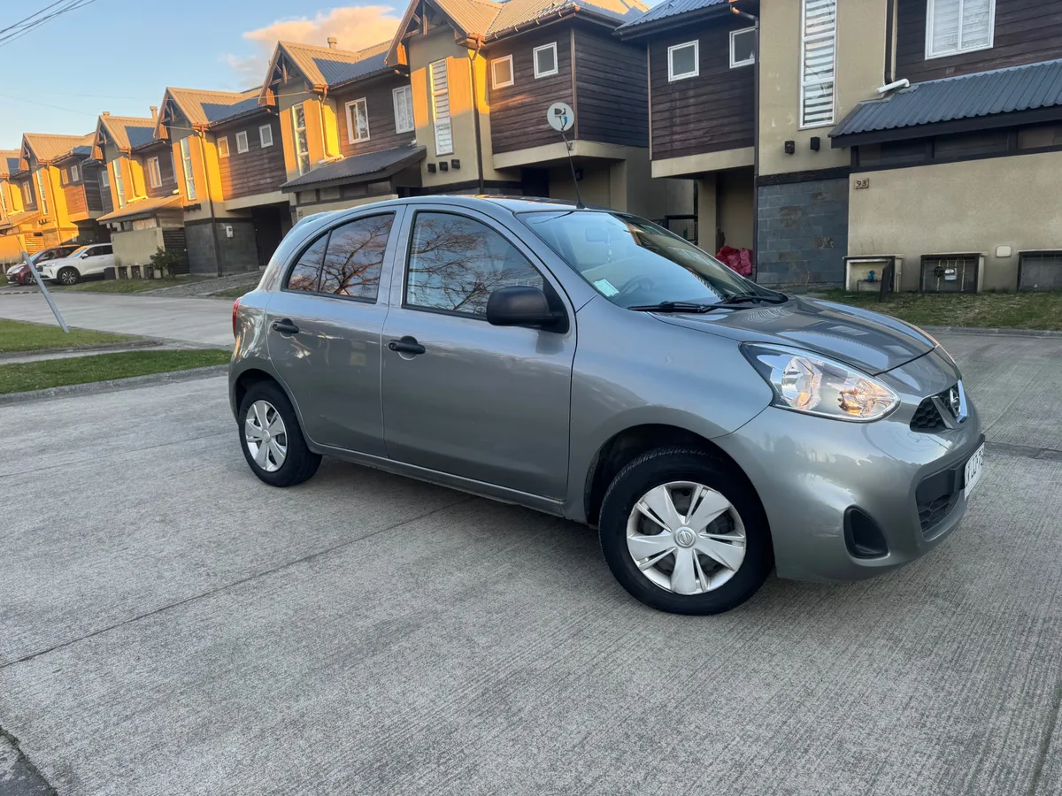 Nissan March 1.6 Sport Drive Base Mt año 2020