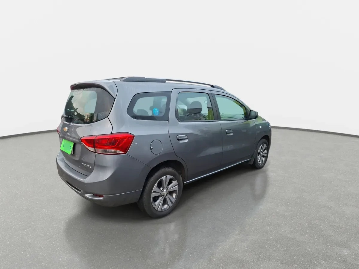 Chevrolet Spin 1.8 Premier 4x2 Mt 5p año 2021