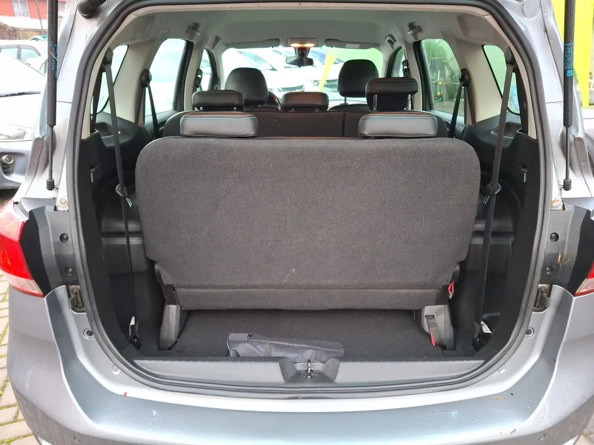 Chevrolet Spin 1.8 Premier 4x2 Mt 5p año 2021