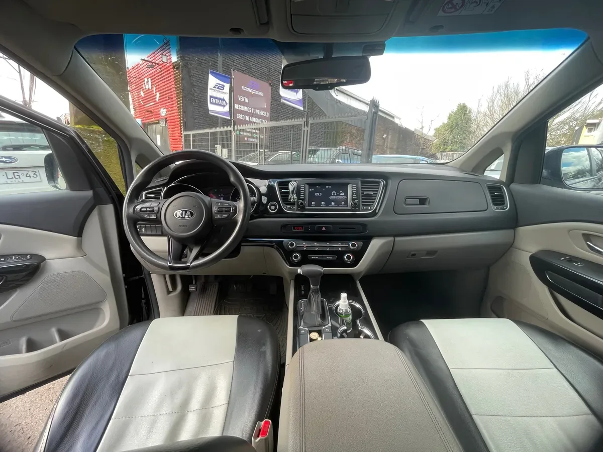 KIA MOTORS GRAND CARNIVAL Grand Carnival Ex 3.3 Gsl 6at Ltd año 2019