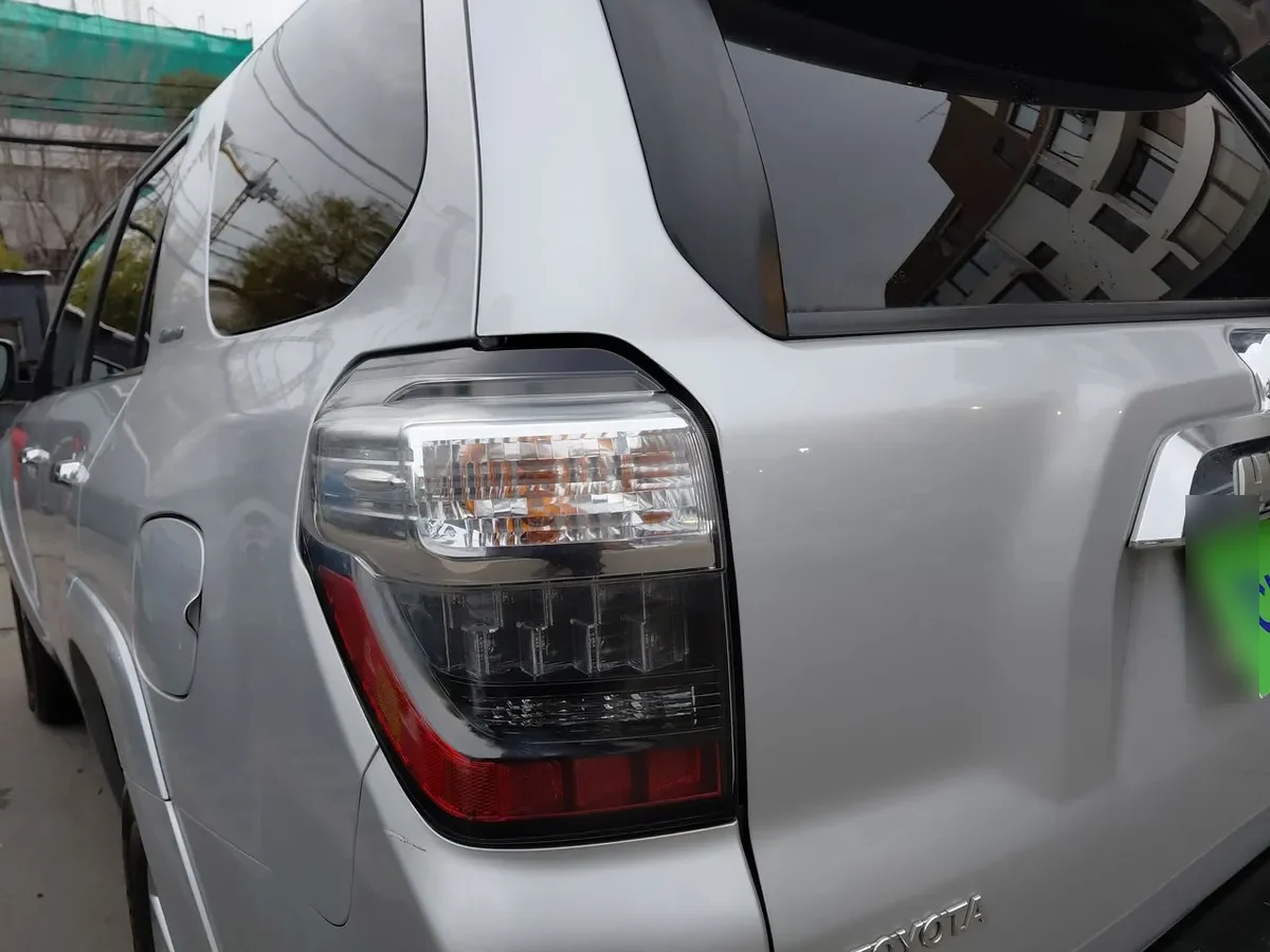 Toyota 4runner 4.0 Limited Euro V 4x2 At 5p año 2018
