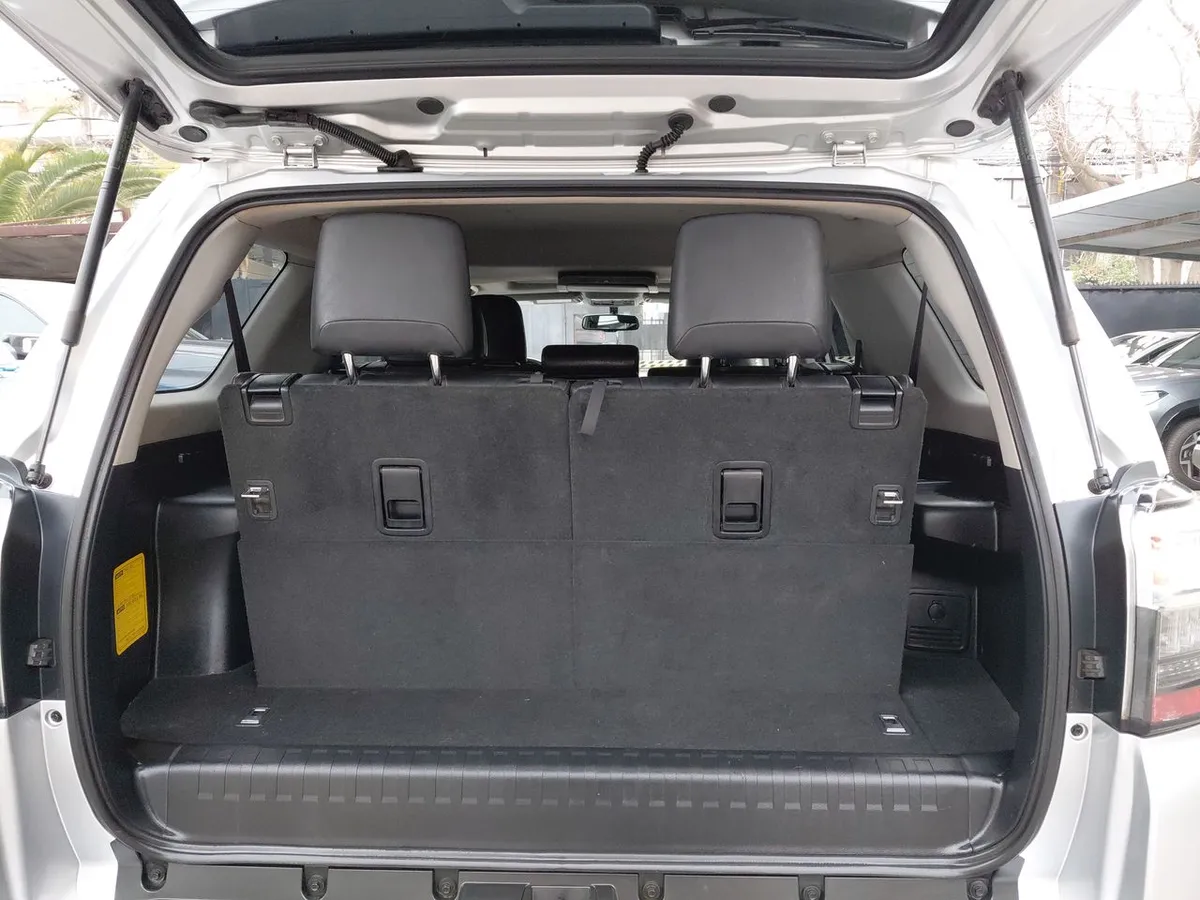 Toyota 4runner 4.0 Limited Euro V 4x2 At 5p año 2018
