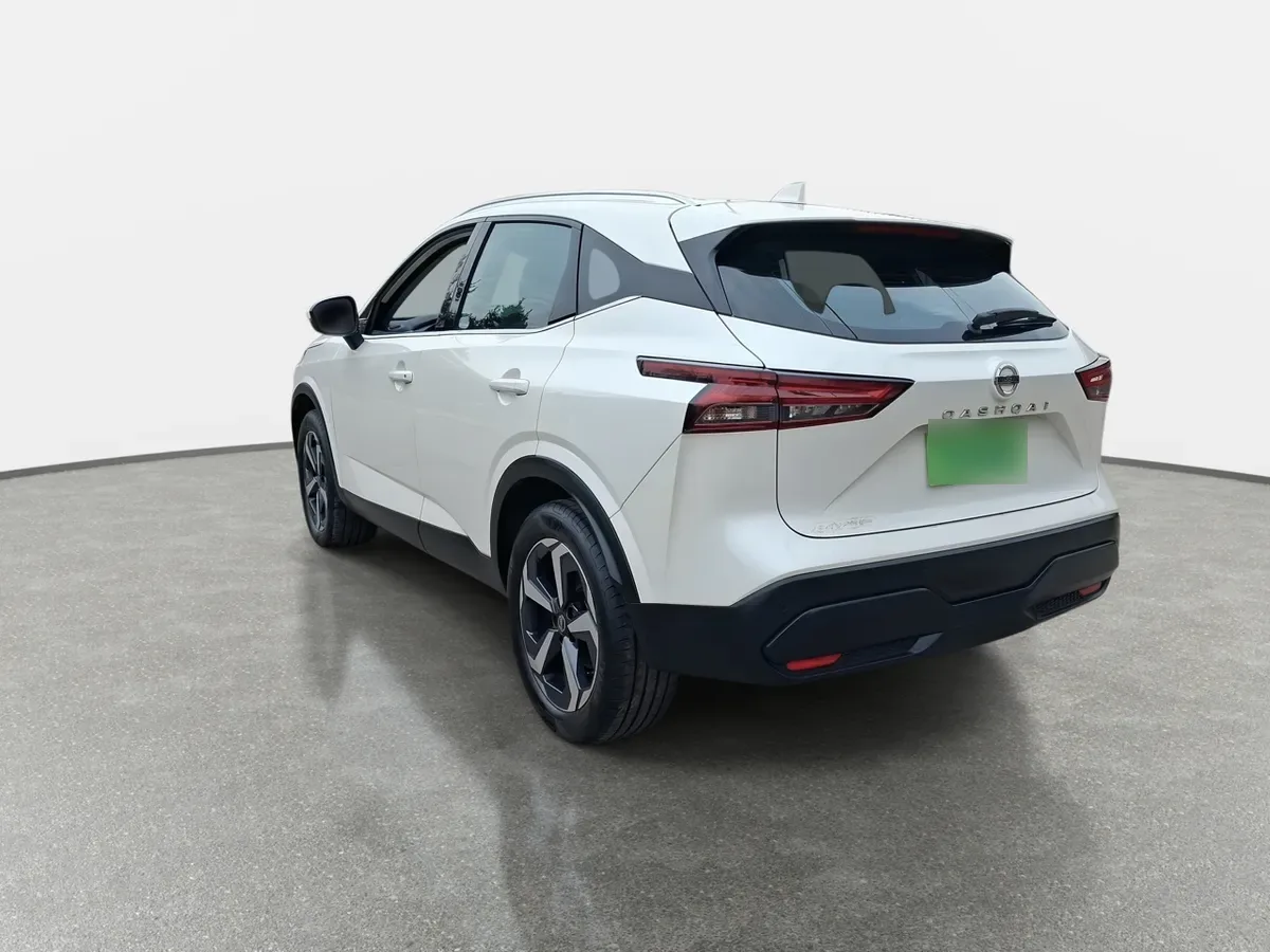 Nissan Qashqai 1.3t Sense 2wd Mt 5p año 2023