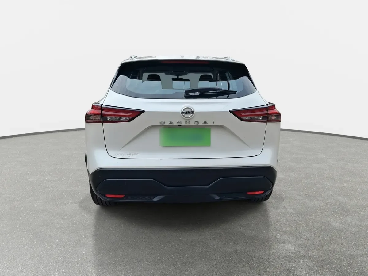 Nissan Qashqai 1.3t Sense 2wd Mt 5p año 2023