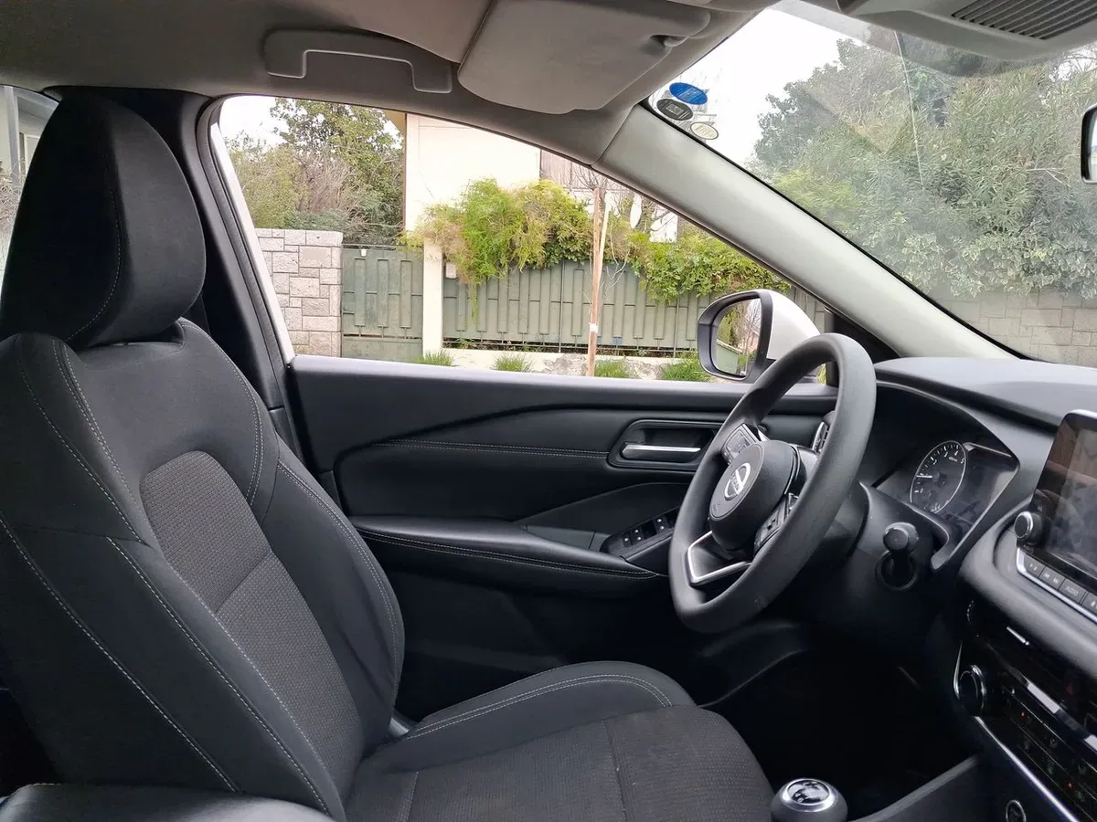 Nissan Qashqai 1.3t Sense 2wd Mt 5p año 2023