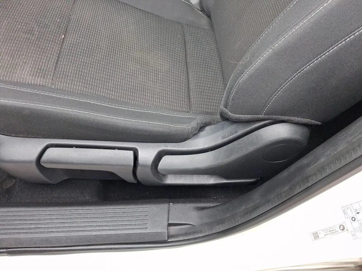 Nissan Qashqai 1.3t Sense 2wd Mt 5p año 2023