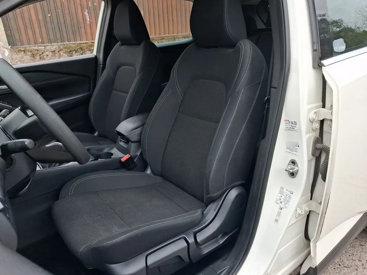Nissan Qashqai 1.3t Sense 2wd Mt 5p año 2023