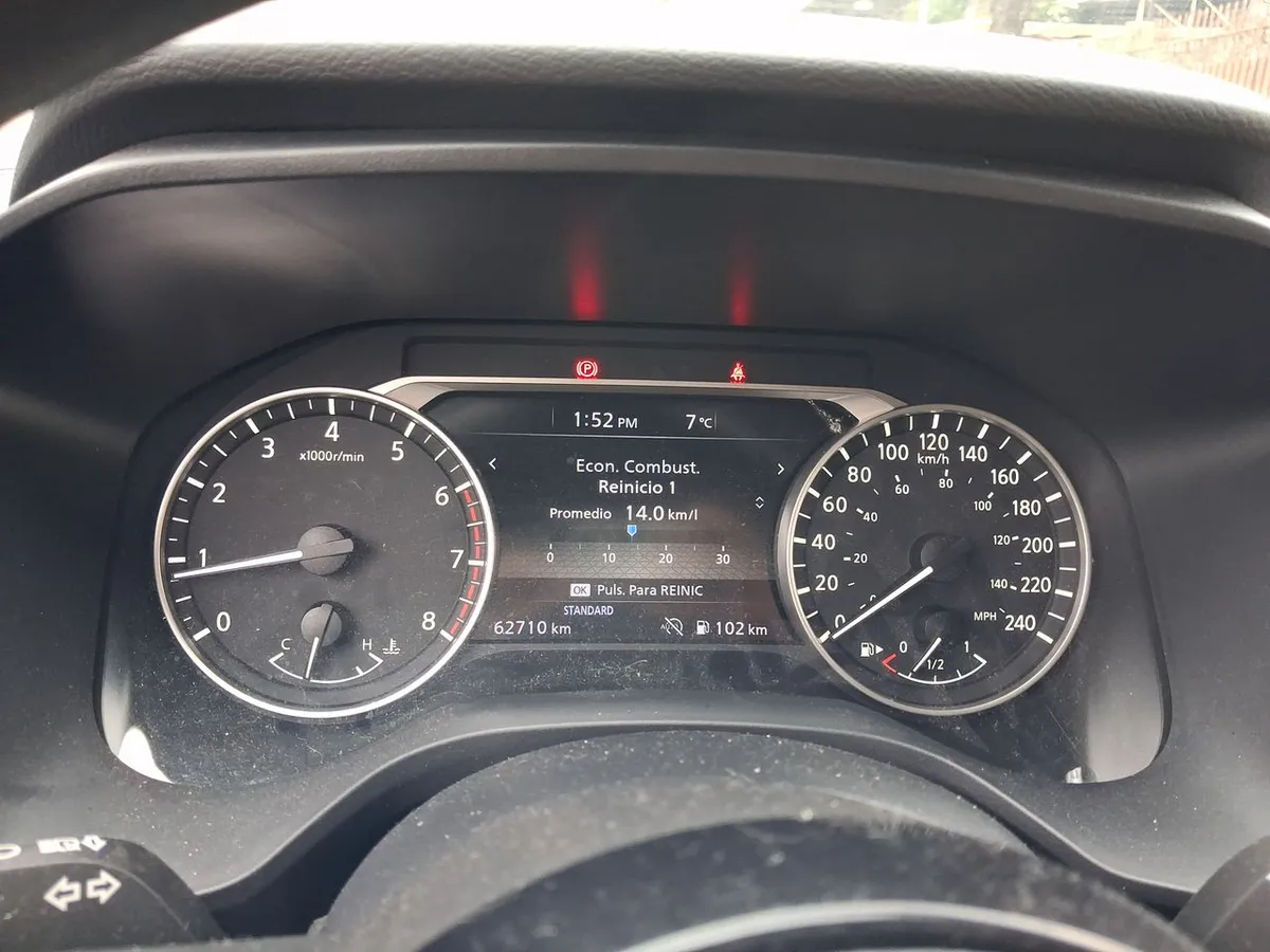 Nissan Qashqai 1.3t Sense 2wd Mt 5p año 2023