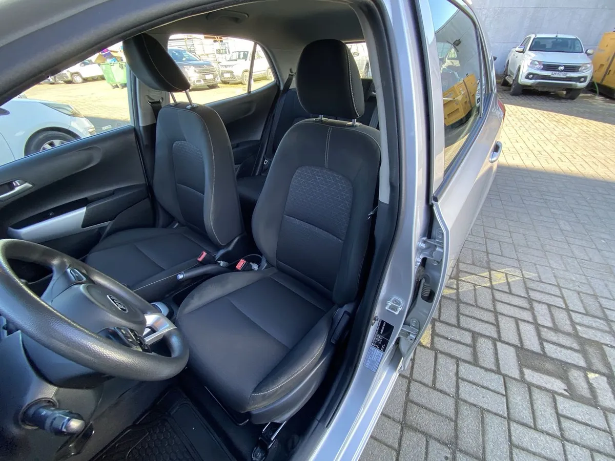 Kia Morning 1.0 Ex 4x2 Hb Abs 5mt 5p año 2021