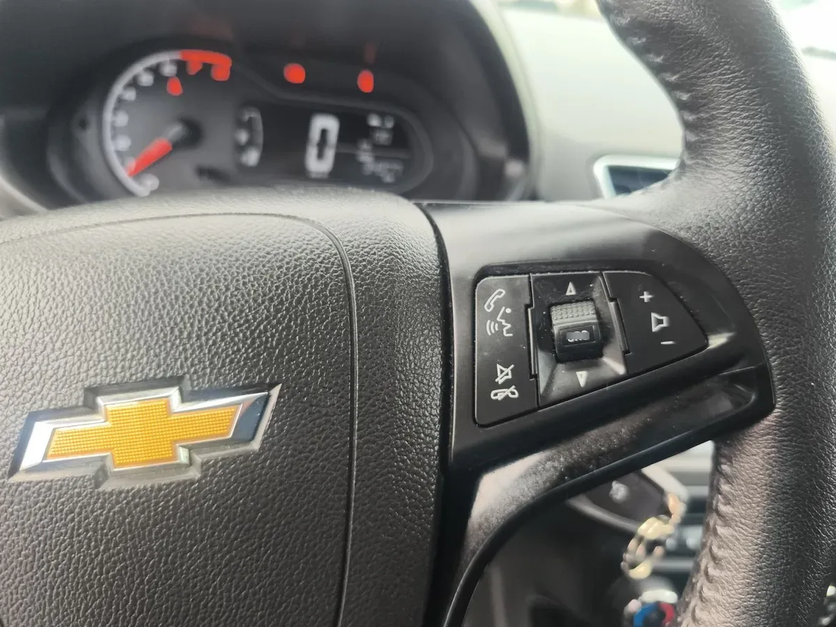 Chevrolet Onix 1.4 Ltz 4x2 Hb Mt 5p año 2020