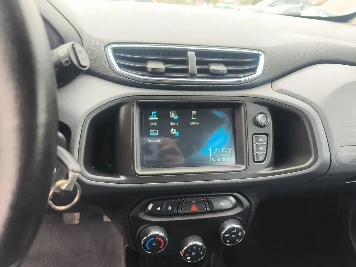 Chevrolet Onix 1.4 Ltz 4x2 Hb Mt 5p año 2020