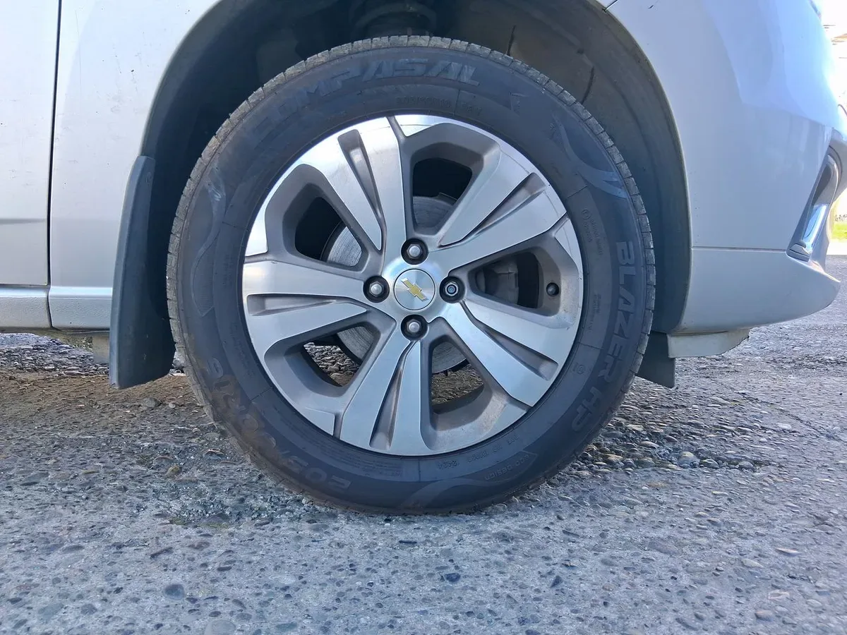 Chevrolet Spin 1.8 Premier 4x2 Mt 5p año 2022
