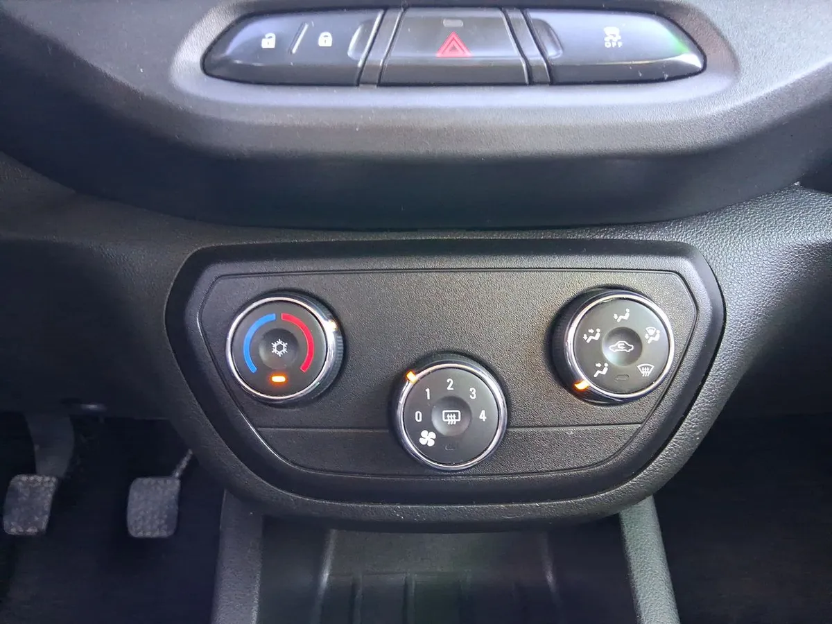 Chevrolet Spin 1.8 Premier 4x2 Mt 5p año 2022